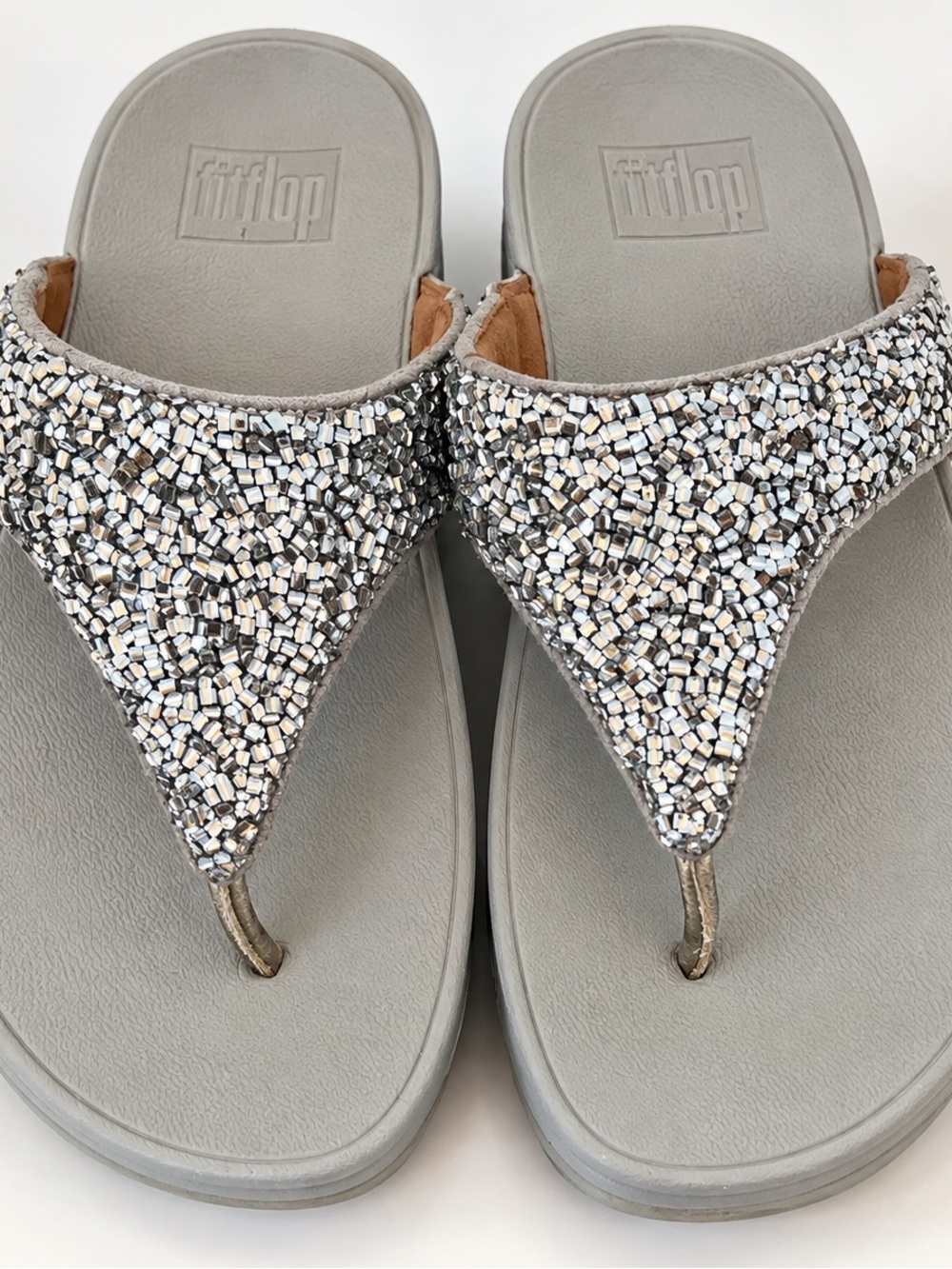 Fitflop Silver and White Beaded Thong Sandals
